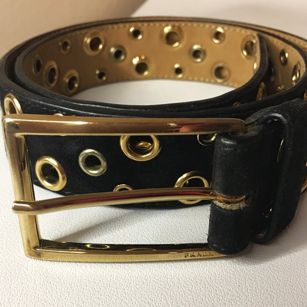 Black & Gold Grommet Suede 𝐏𝐑𝐀𝐃𝐀 Belt - Picture 3 of 10